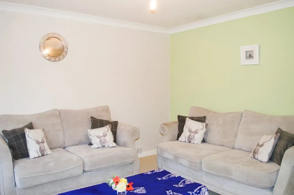 Bright Home Near Haymarket