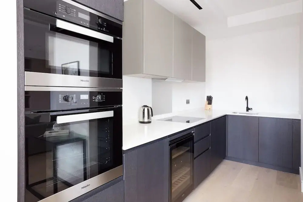 Beautiful Westminster Suites by Sonder