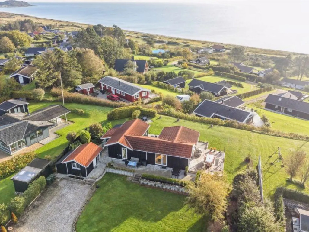 "Annesette" - 300m from the sea in Djursland and Mols