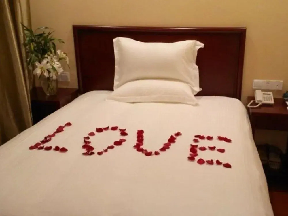 GreenTree Inn Zhejiang Ningbo Dongqian Lake Yinxian Avenue North Mozhi Road Business Hotel