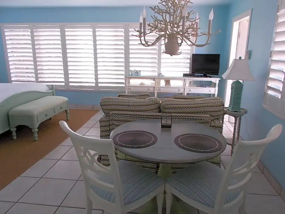 Kona Kai Resort and Gallery