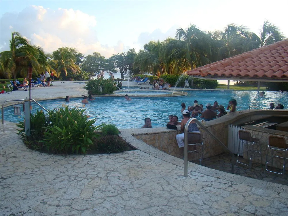 Sea Breeze Hotel