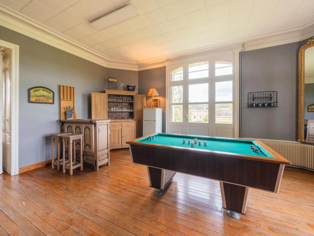 Majestic villa in Pouru-Saint-Remy with garden