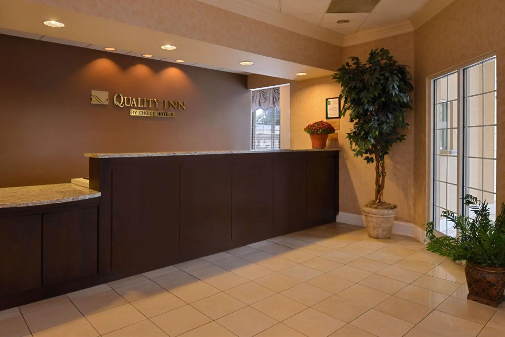 Quality Inn Dutch Inn