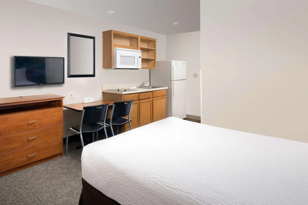 WoodSpring Suites Gainesville I-75