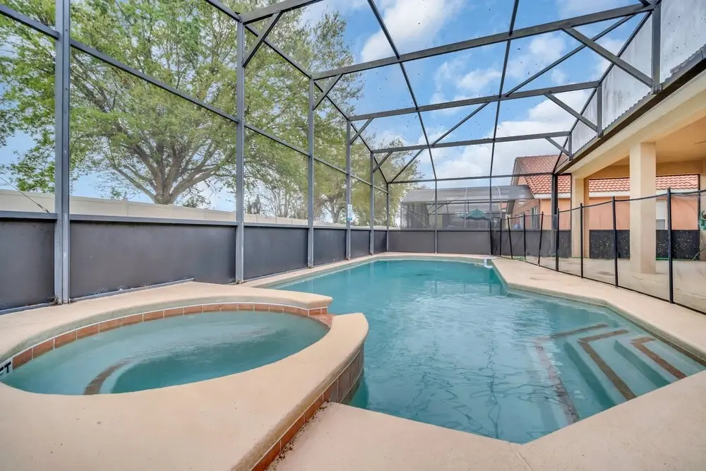 Solana Pool Home in Davenport FL