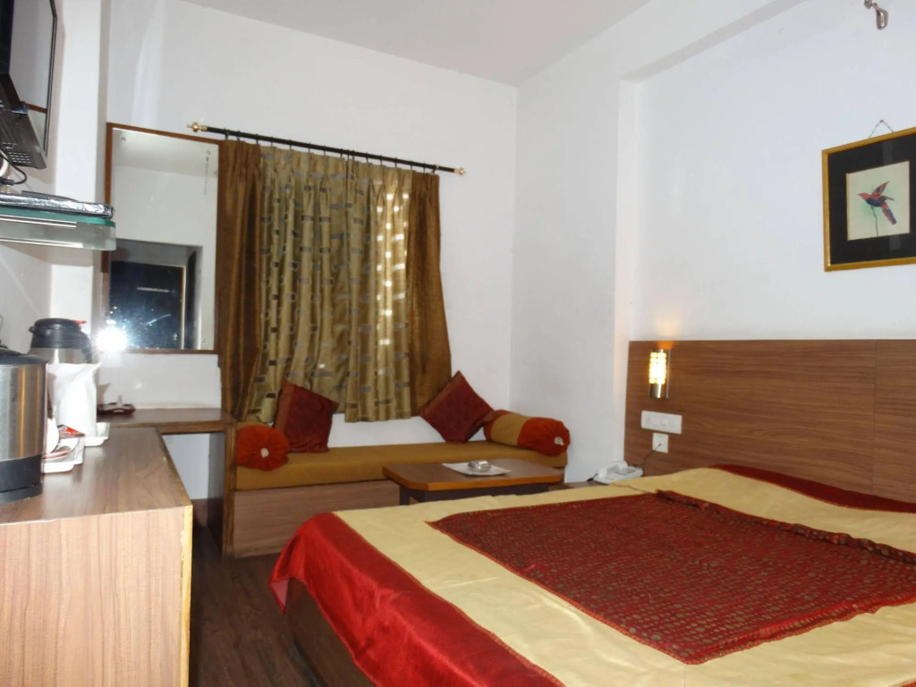 Hotel Gorbandh