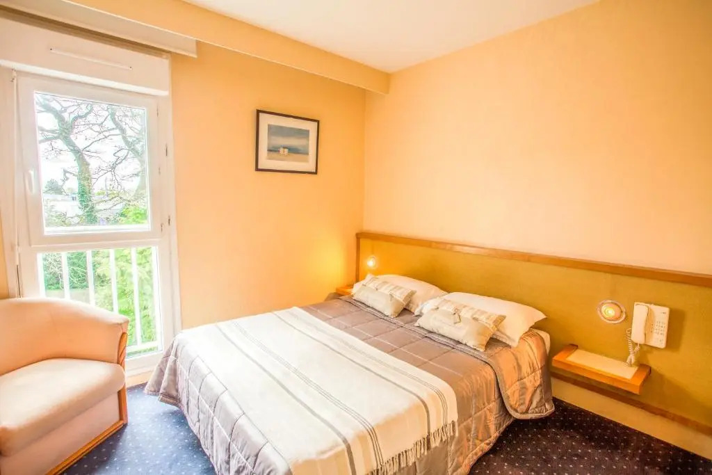Fasthôtel Pont-Audemer -LE DRAKKAR -un hôtel FH Confort