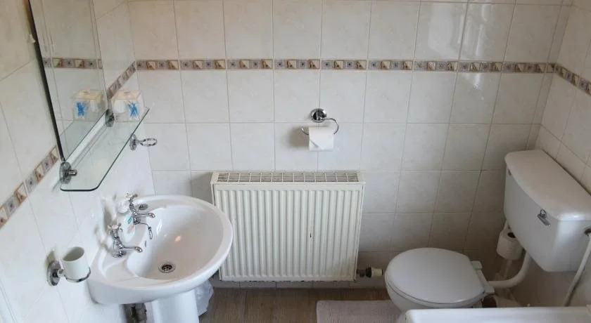 Ingon Bank Farm Bed And Breakfast