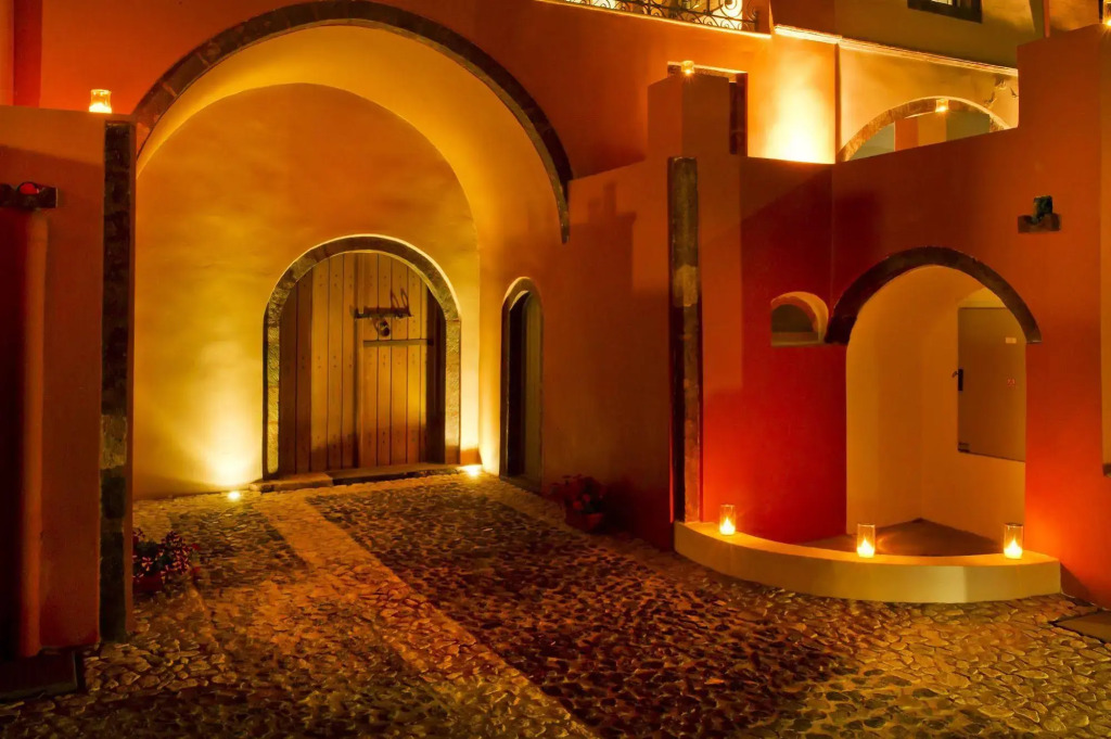 Markezinis Suites