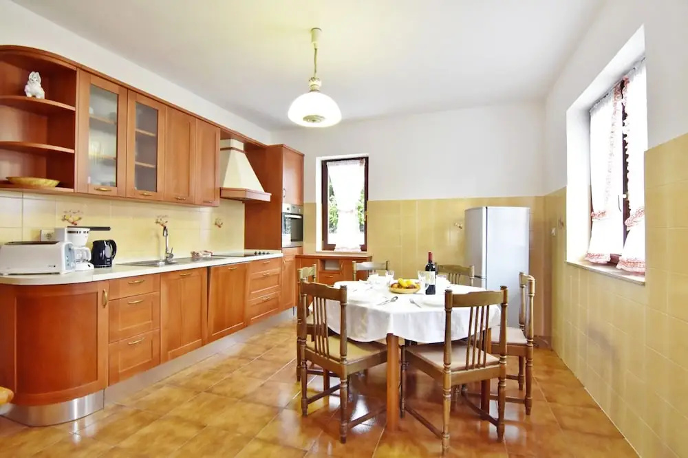 Two-story Holiday Home for in Valica