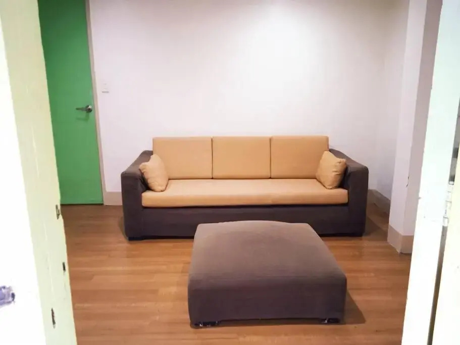 Sulit Condo Unit Santa Mesa Manila