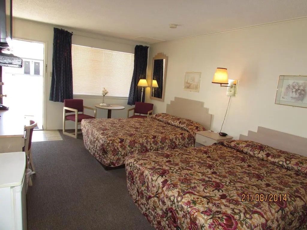 Royal Host Motel