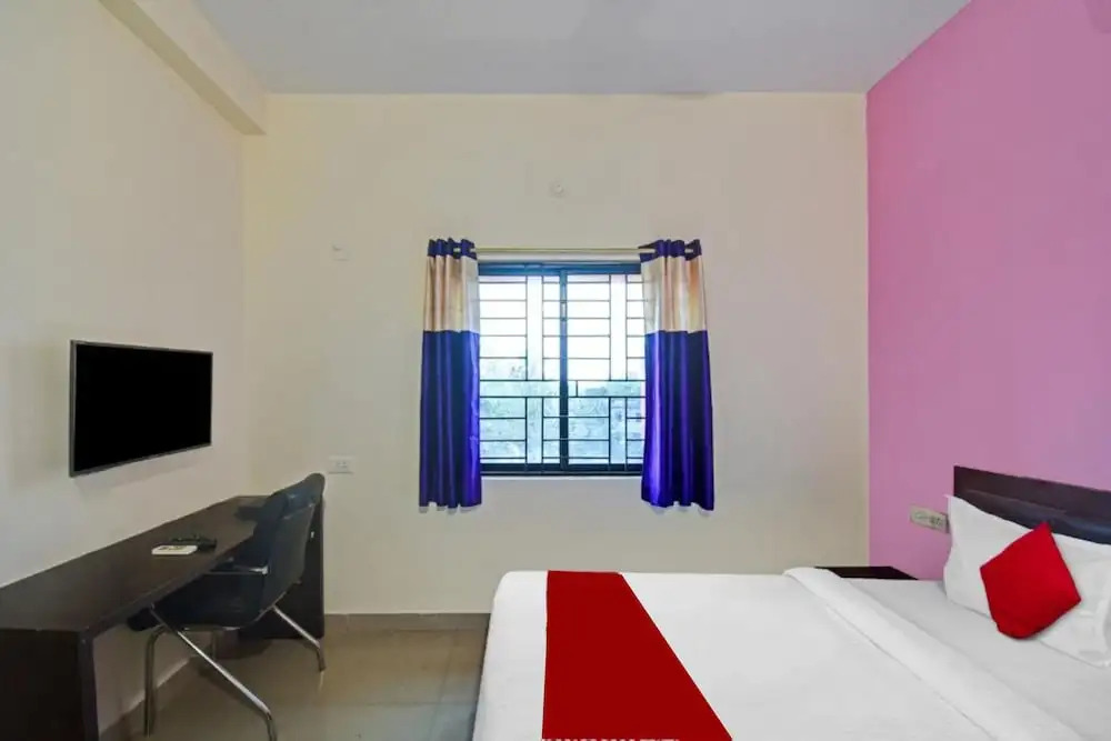 Hotel O SR Palace