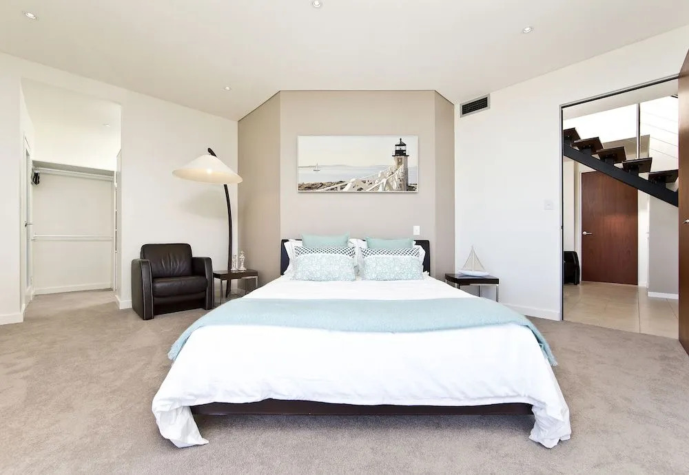 Harbourview Penthouse
