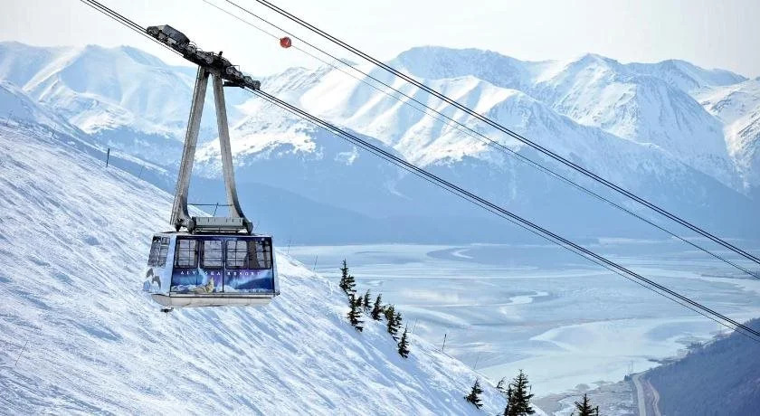 Alyeska Hideaway