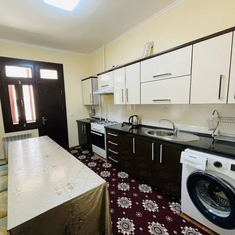 Fayzobod Guesthouse B&B