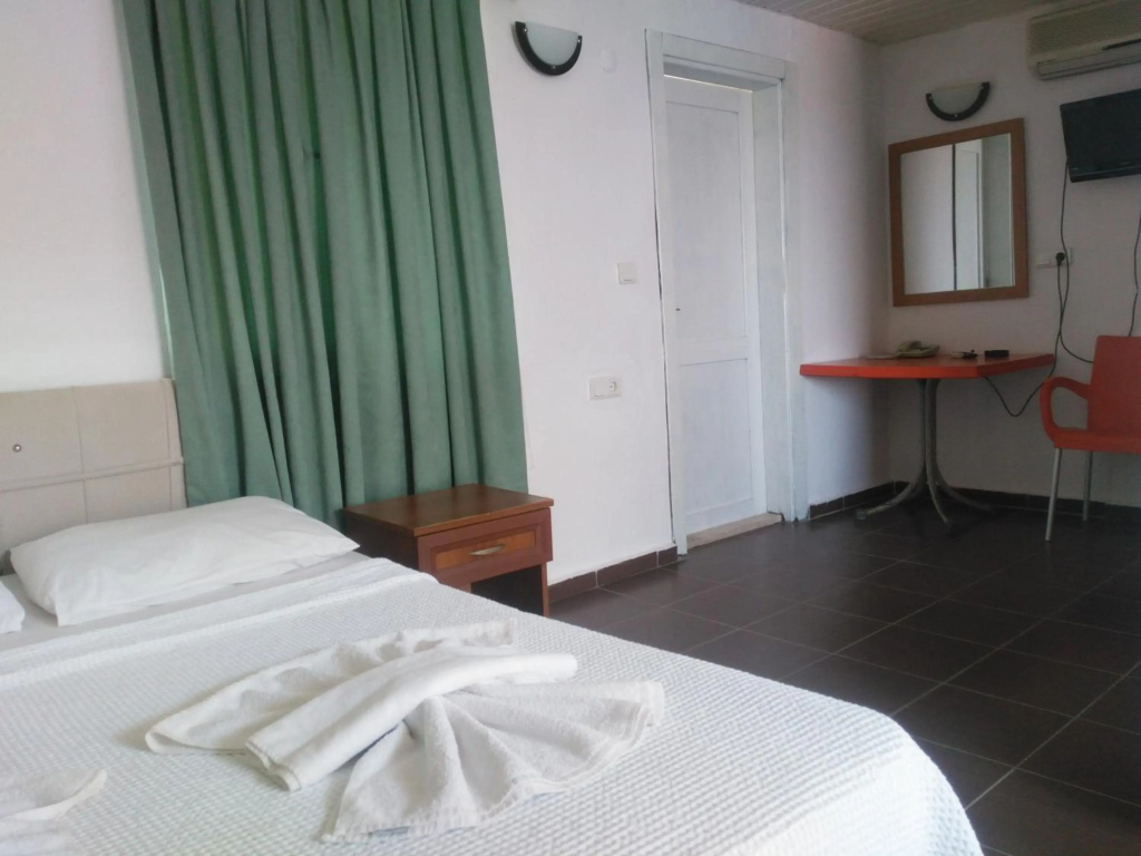 UĞUR BEACH HOTEL