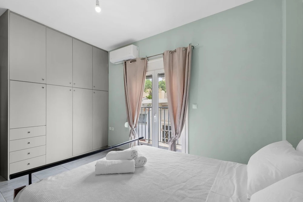 Litsa s Maisonette Near Sea - City Center