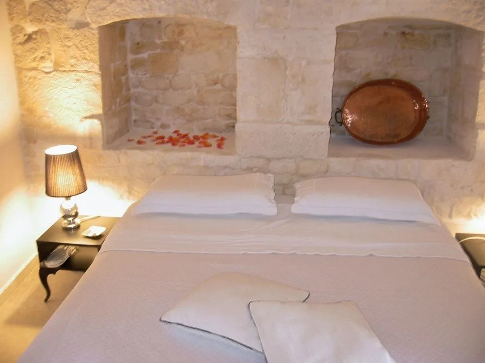 Trulli Gallo Rosso