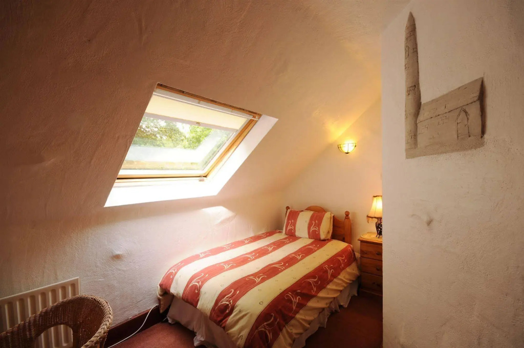 Tudor Lodge