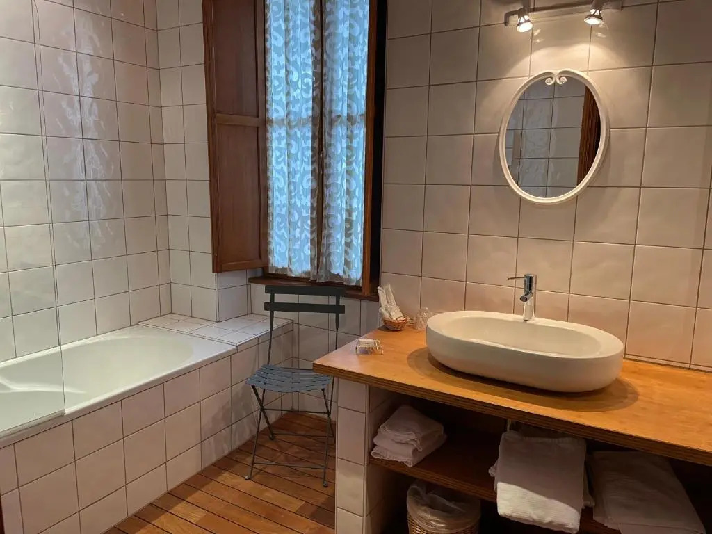 Appartement 110m2, lits faits linge fourni, plein centre, WIFI