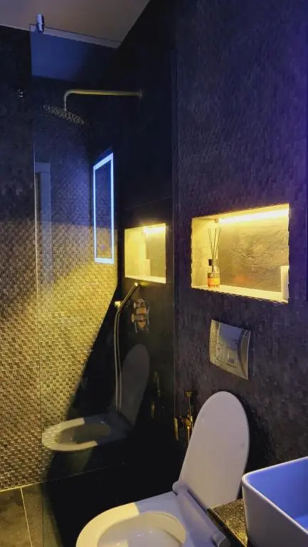 La Mirage Apartment 05