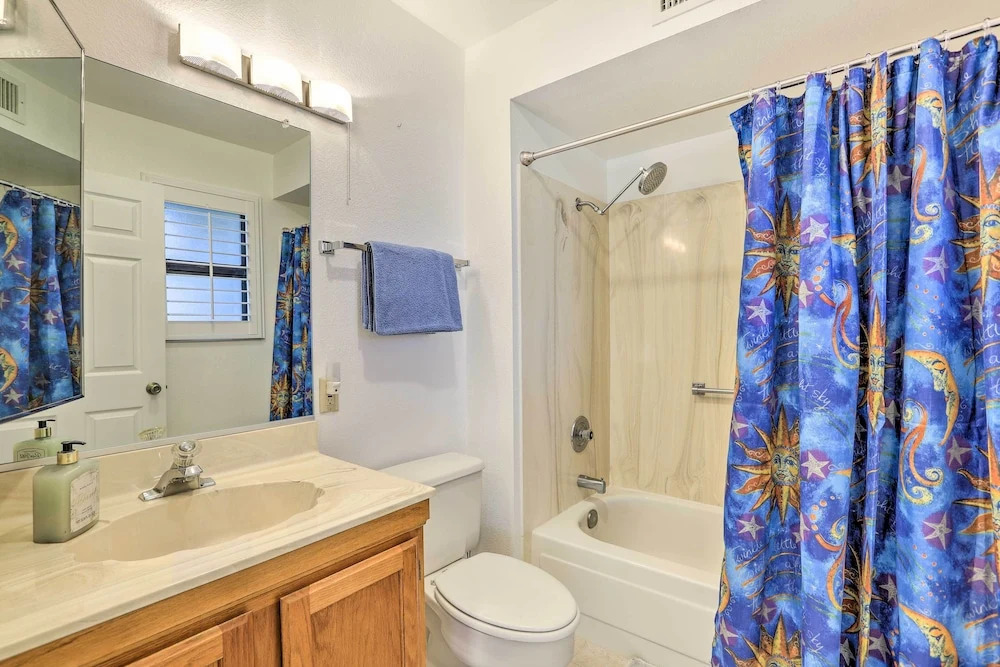 u003c 1 Mi to Golf: Home w/ Screened Porch in Sun City