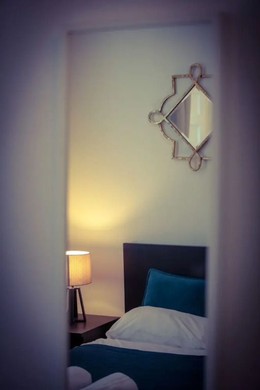 Warren st Apt