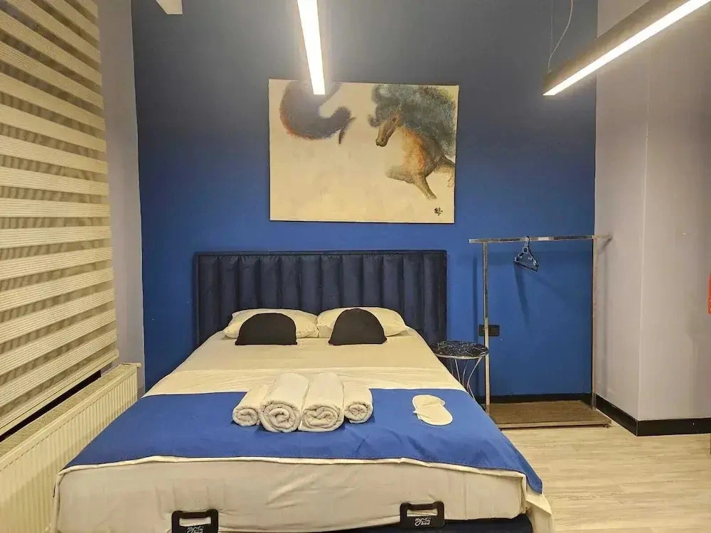 Ji̇rhouse Sariköşk Sui̇t