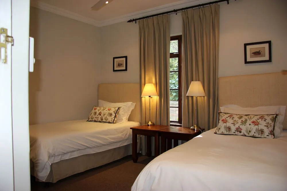 MontMartre Chalets & Venue