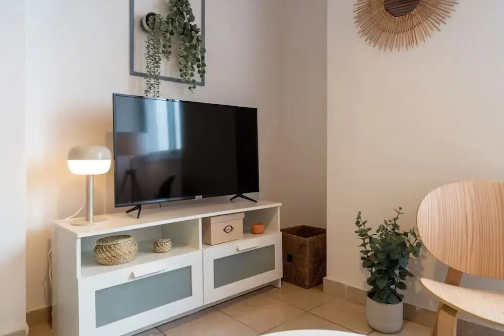 Laurel 2-BR Apt. & Balcony in Larnaca