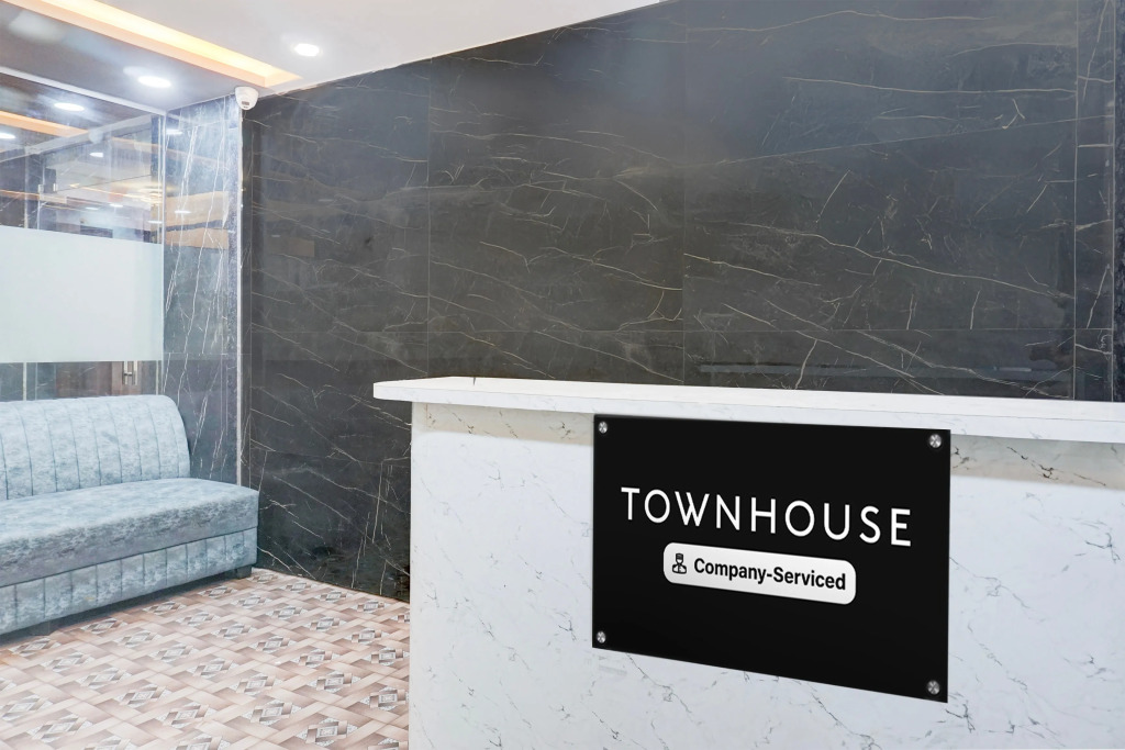 Super Townhouse Hinjewadi Corporate Stays