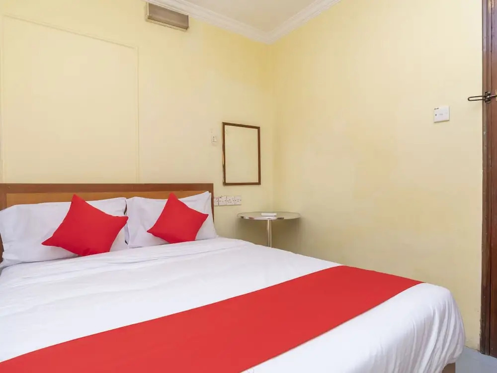 OYO 536 Fully Hotel Johor Jaya