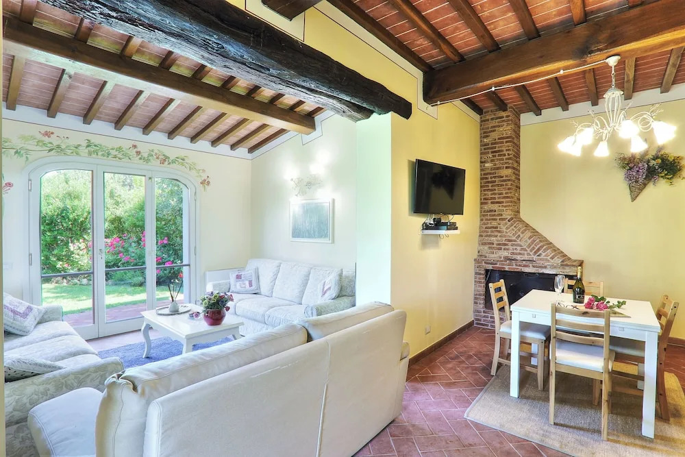 Luxury Home in Tuscany Near Pisa and Florence - Two Bedrooms 4&1 PL