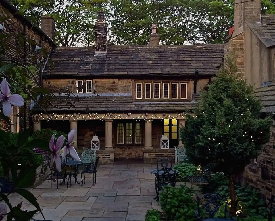 Holdsworth House Hotel