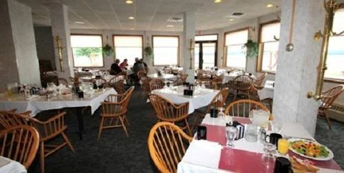 Baraga Lakeside Inn