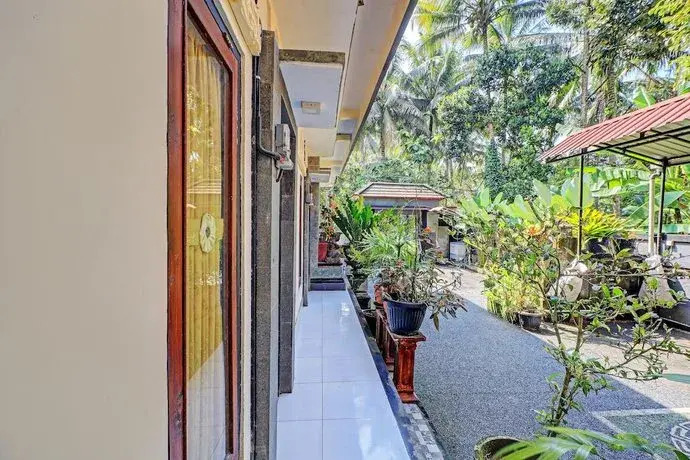 OYO 92438 Nugraha Stay Near Sangeh Monkey Forest