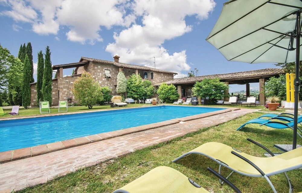 Amazing Home In Montebuono