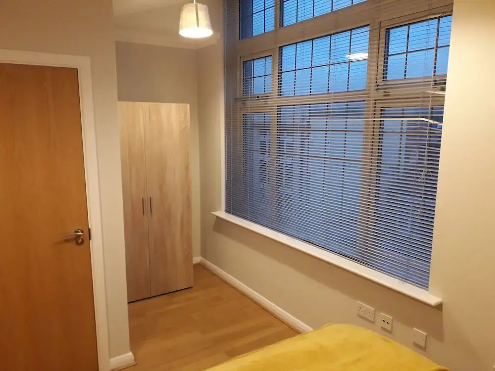 Luxury and Stylish 2 bedroom Apartment with en-suite