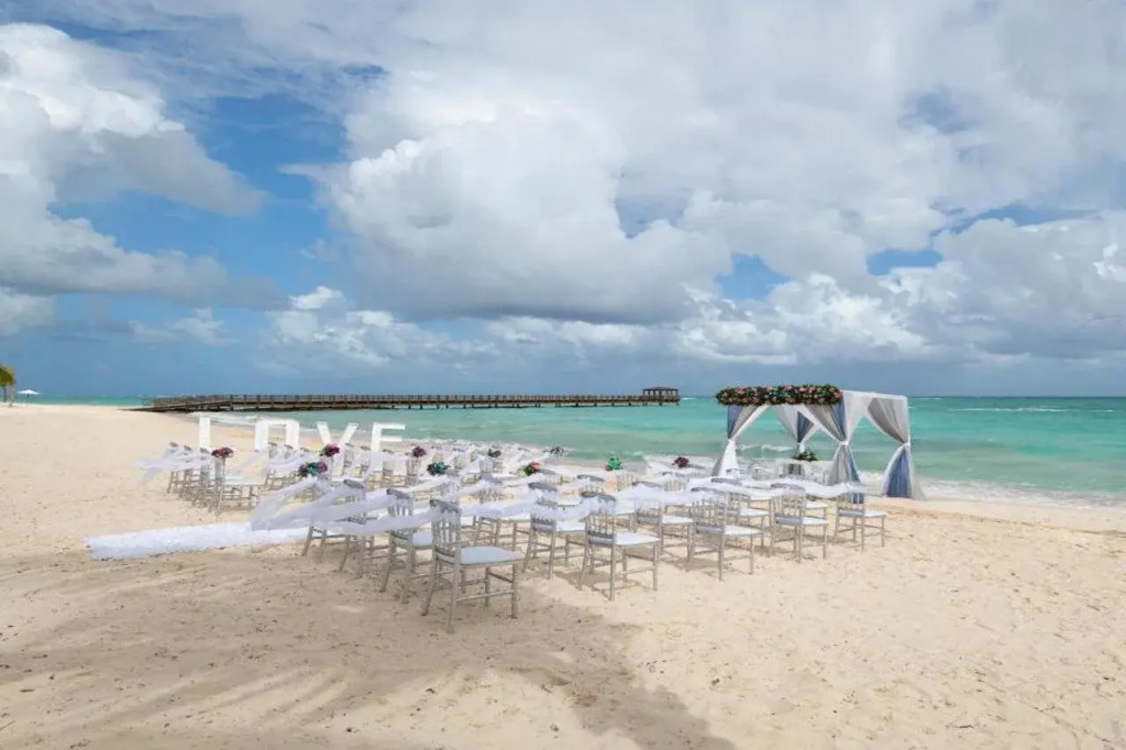 Impressive Punta Cana - All Inclusive