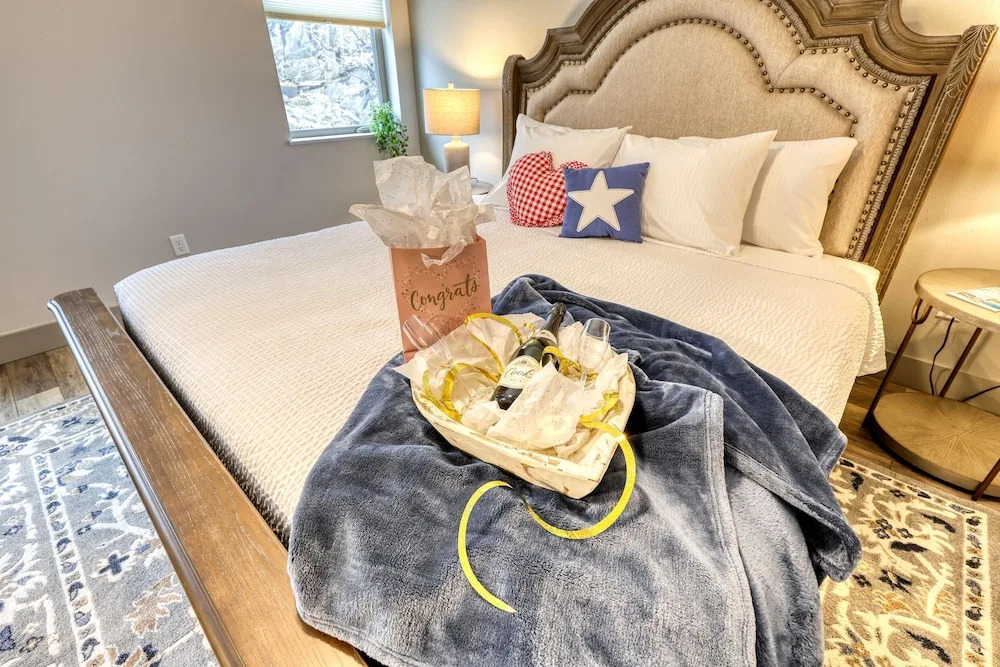 Thomas Jefferson Inspired Condo Near Mt Rushmore
