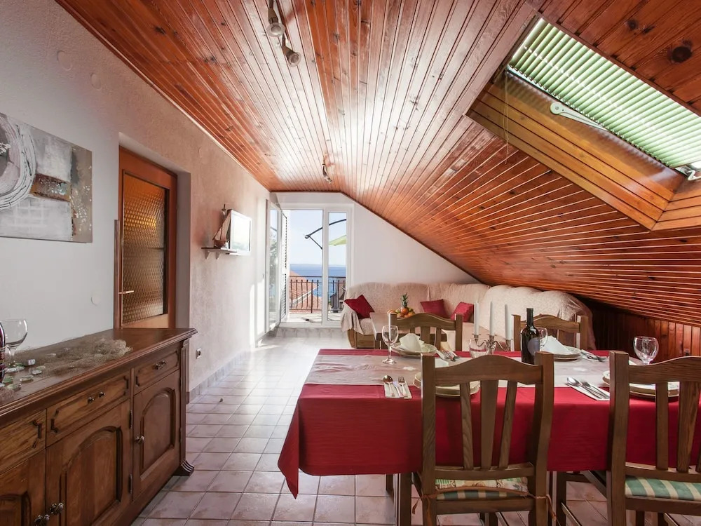 Modern Holiday Home in Podstrana With Pool
