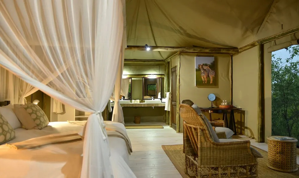 Ghoha Hills Savuti Lodge