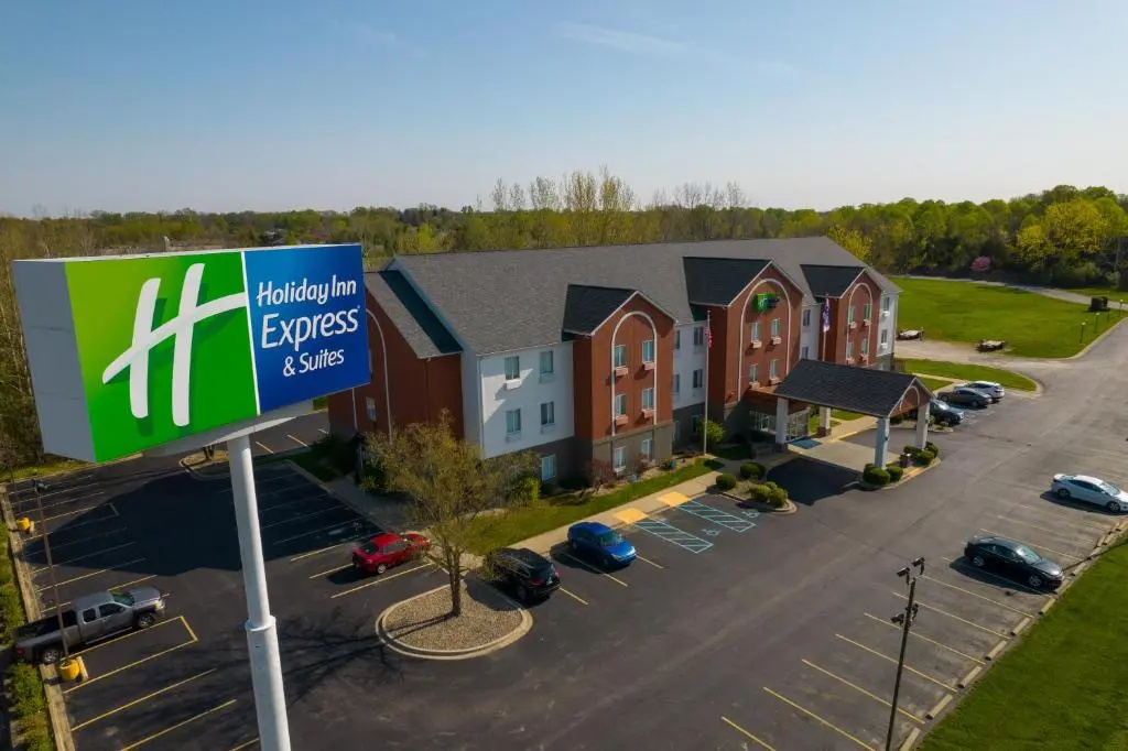 Holiday Inn Express Hotel & Suites Bedford by IHG