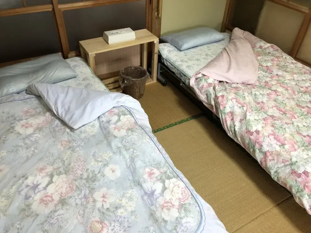 NISHINOKUBO