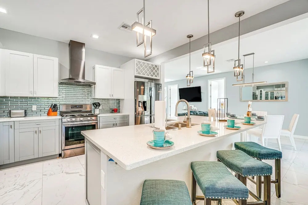 Game Room & Bbq: Cape Coral Escape, 5 Mi to Beach!