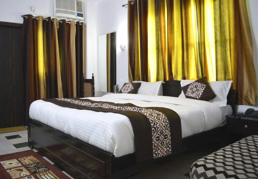 Hotel Priya