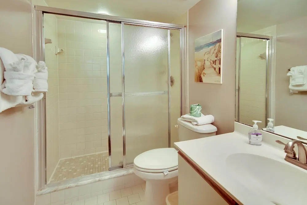 Land's End 302 Building 11 Beachfront With Private Balcony!