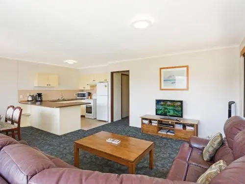 1/2 Harrington Rd